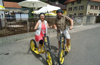 Avec Christian Reber de nous devions faire de la trottinette 