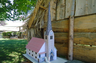 Magnifique cette maquette du temple de Cortaillod