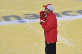 L'entraîneur Mike McNamara