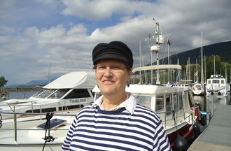 Carmen qui a relevé le défi avec sa tenue de marin