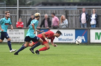 FC Moutier - FC Bienne (photo : Georges Henz)