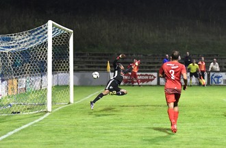 FC Moutier - FC Bienne (photo : Georges Henz)