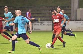 FC Moutier - FC Bienne (photo : Georges Henz)