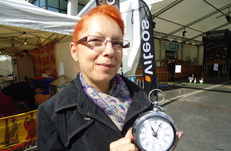 Nathalie, qui a relevé le défi en nous apportant une horloge