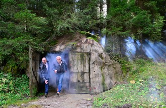 Marc et Nicolas sortant du bunker de Dailly