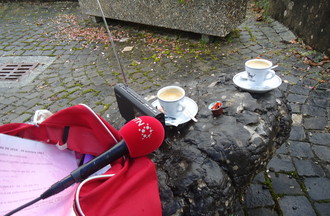 Un bon petit café avant de commencer l'émission, merci Lili
