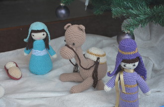 Crèche en tricot de Sonia Chèvre sur la route des crèches à Bassecourt