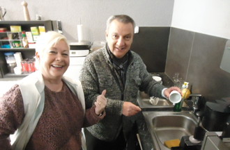 Avec Michel nous devions faire la vaisselle chez Jean-Marc 