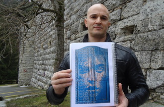 L'artiste Telmo Guerra