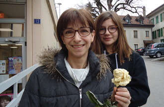 Christina qui a relevé le défi en nous apportant une rose
