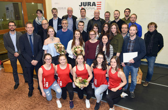Lauréats 2017 accompagnés des autorités cantonales