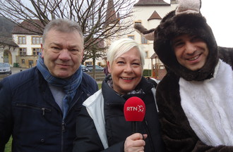 Joël Boulogne conseiller communal, et le gentil lapin de Pâques