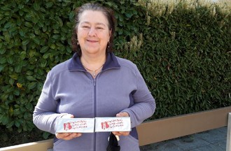 Eliane qui a apporté les fameux biscuits militaires
