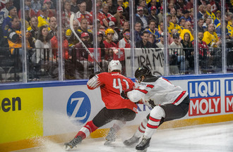 Championnat du monde, Suisse-Canada
