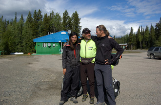 2008, rencontre avec Harry un jeune hollandais avec sa compagne à la frontière Alaska-Canada