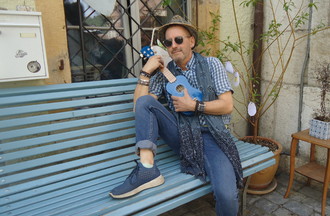 Patrice a relevé notre défi en apportant un instrument de musique