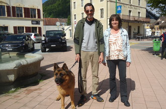 Miguel Carole et leur chien Saiko