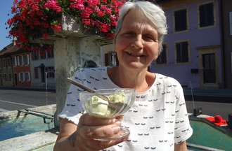 Marie-Claire qui a relevé le défi en nous apportant une glace pistache