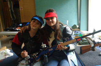 Debora et sa soeur Loriane