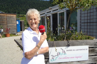 Nadia la gagnante des questions sur les lapins de fictions