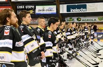 Minute de silence en mémoire à Charly Corbat