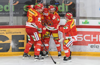 Fabian Lüthi (au centre) vient de doubler la mise