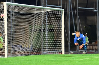 Pleine lucarne...