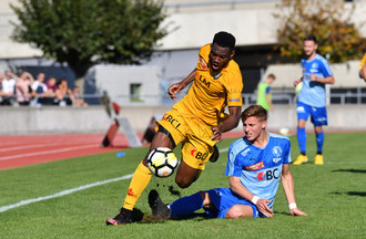Mohamed Almamy Camara déborde Jérémy Ducommun