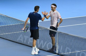 Filip Krajinovic et Roger Federer