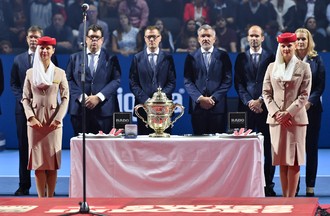 Le trophée des Swiss Indoors attend patiemment d'être soulevé par l'enfant du pays...