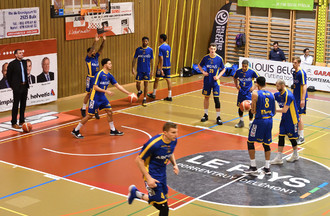 Union Neuchâtel à l'échauffement