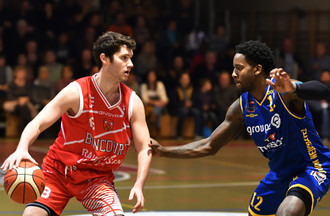 Robert Zinn face à Lenny Daniel