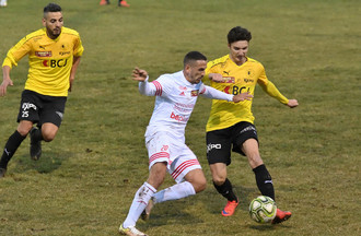 Bastien Vitali intervient devant Agron Skeraj