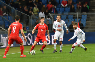 Steven Zuber s'appuie sur Remo Freuler