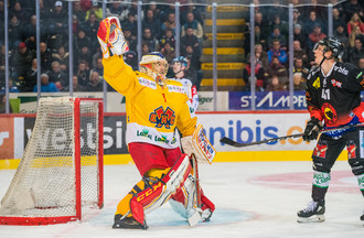 Jonas Hiller face à Gregory Sciaroni