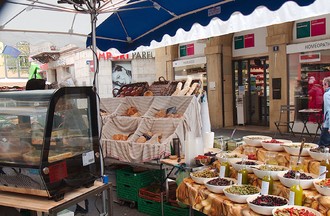 Marché de Neuchâtel, le 06.04.19.