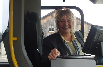 Véronique la conductrice du car postal