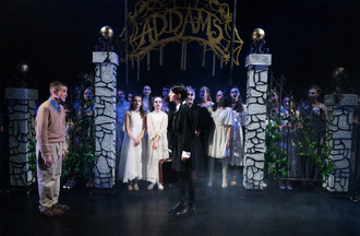 Famille Adams comédie musicale Evaprod