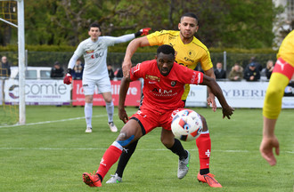 Gros duel entre Mohamed Camara et Karim Ghomrani