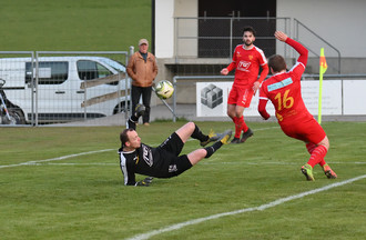 Steven Habegger (de dos) et son gardien Anthony Geiser