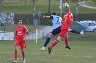 Benjamin Mercier à la lutte avec Stefan Todorovic