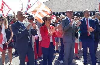 Le conseiller fédéral Alain Berset était présent aux festivités du 40 du Canton, ici avec Nathalie Barthoulot, ministre jurassienne de l'Intérieur, Gabriel Voirol, président du Parlement jurassien, et David Eray, ministre jurassien de l'environnement.