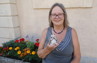 Marguerite qui a relevé notre défi en nous apportant une grenouille