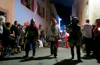 Médiévales de St-Ursanne, Cortège nocturne