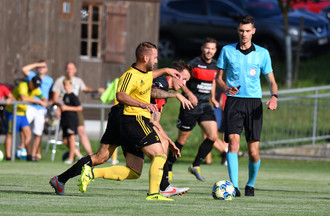 Vincent Voisard au duel avec Adrien Jeker
