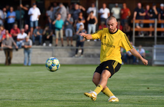Valentin Hayoz au coup franc