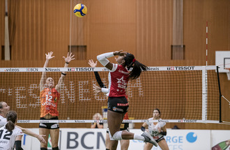 Naya Crittenden à l'offensive