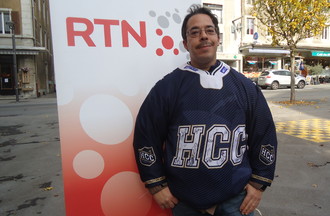 Emmanuel qui a relevé le défi en nous apportant un maillot du HCC