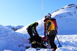 Sauvetage avalanche - REGA et Secours Alpin Suisse