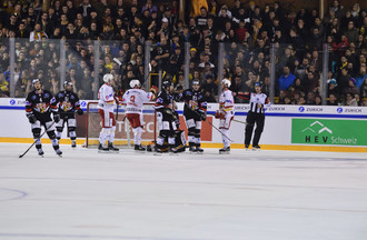Le HC Bienne vient d'inscrire le 2-0